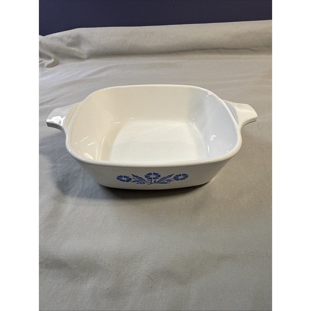 Vintage Corning Ware Blue Cornflower Small Casserole 1-3/4 Cup P-41-B Petite Pan
